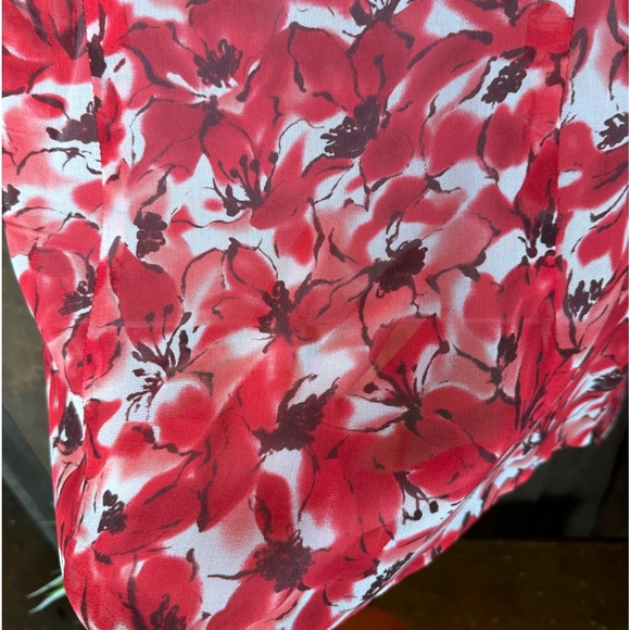 A.B.S. Red Silk Floral Blouse - size Petite - Picture 6 of 11